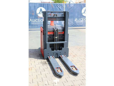 Stapelaars 2023  Linde D14AP (6)