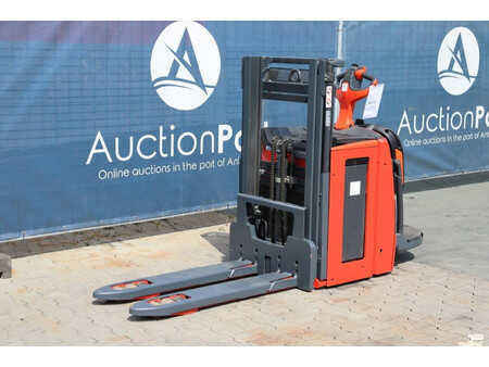 Stapelaars 2023  Linde D14AP (8)