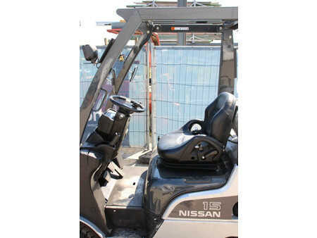 Wózki gazowe 2011  Nissan P1F 1A150 (21)