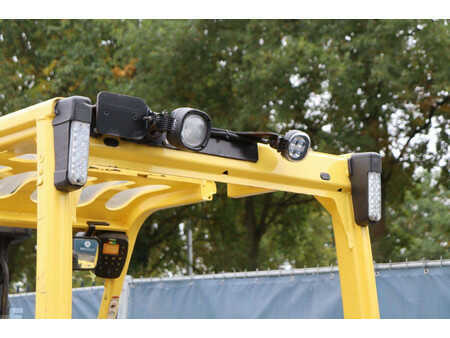 Carrelli elettrici 4 ruote 2017  Hyster J2.5XN (17)