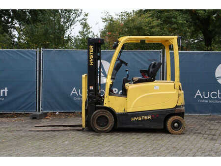 Carrelli elettrici 4 ruote 2017  Hyster J2.5XN (2)