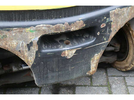 Carrelli elettrici 4 ruote 2017  Hyster J2.5XN (20)