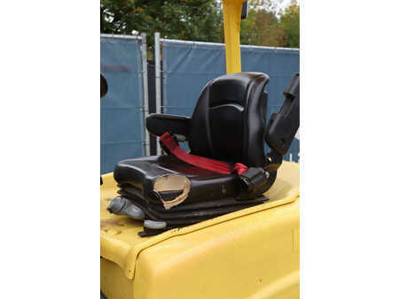 Carrelli elettrici 4 ruote 2017  Hyster J2.5XN (23)