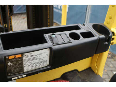 Carrelli elettrici 4 ruote 2017  Hyster J2.5XN (26)