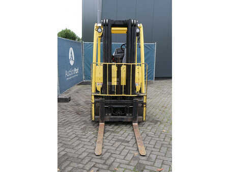 Carrelli elettrici 4 ruote 2017  Hyster J2.5XN (8)