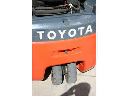Elektro čtyřkolový VZV 2018  Toyota 8FBEK16T (16)