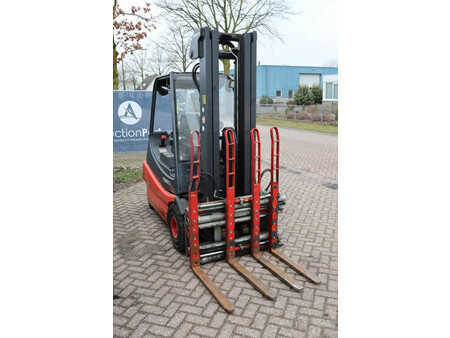 Chariots électriques à 4 roues 2011  Linde E25-02 (7)