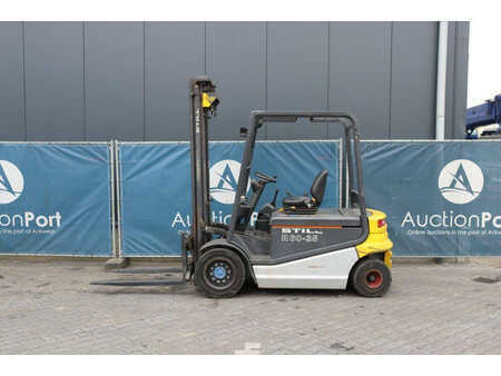Carrelli elettrici 4 ruote 1998  Still R60-35 (2)