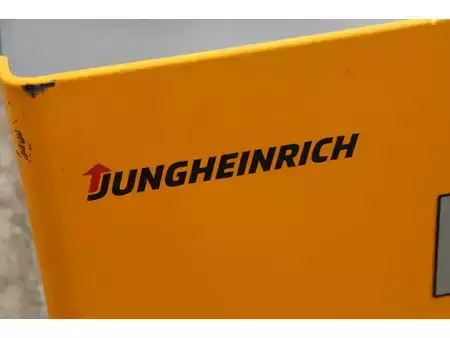 Elektryczne 4-kołowe 2018  Jungheinrich EFG316 (37)