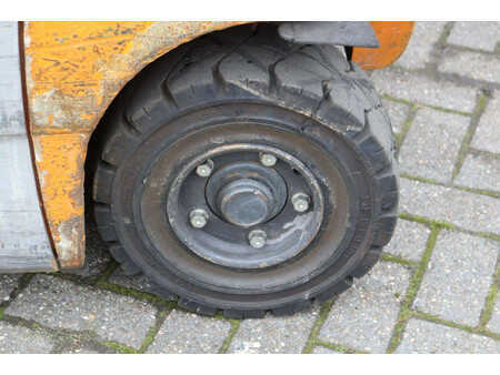 Chariots électriques à 4 roues 2012  Still RX60-20 (16)