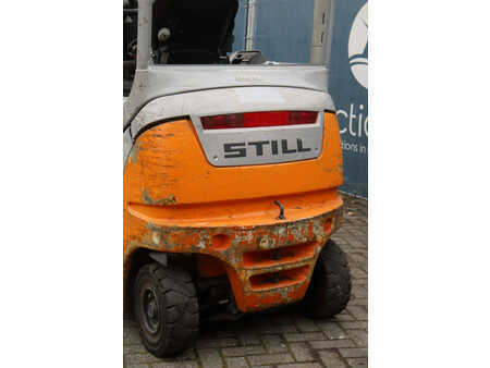 Chariots électriques à 4 roues 2012  Still RX60-20 (17)