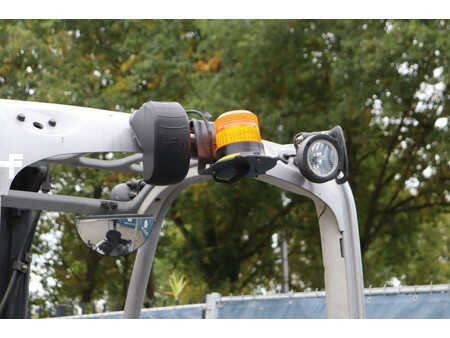 Chariots électriques à 4 roues 2012  Still RX60-20 (18)