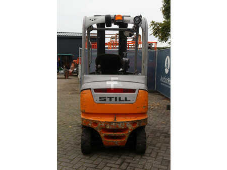 Chariots électriques à 4 roues 2012  Still RX60-20 (5)