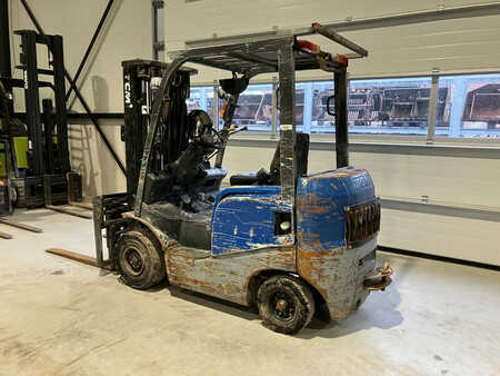 Carrelli elevatori diesel 2011  TCM FHD15T3 (4)