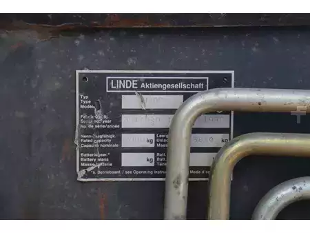 Terrenggående gaffeltruck 1990  Linde H20D (32)