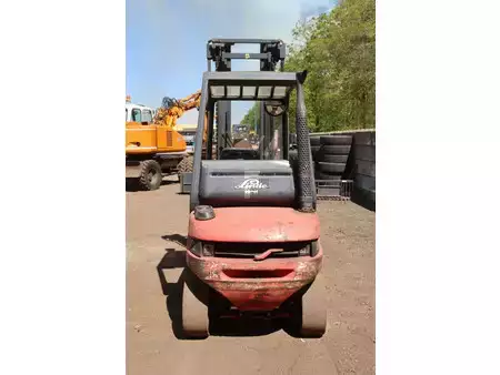 Terrenggående gaffeltruck 1990  Linde H20D (5)