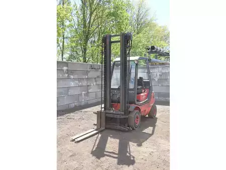 Terrenggående gaffeltruck 1990  Linde H20D (9)