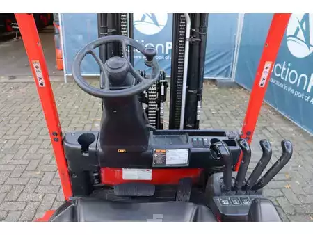 Carrelli elettrici 4 ruote 2013  Hyster J2.0XNT MWB (19)