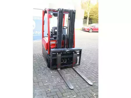 Carrelli elettrici 4 ruote 2013  Hyster J2.0XNT MWB (7)