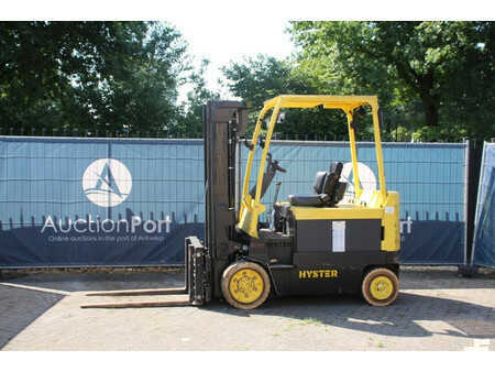 Eléctrica de 4 ruedas 2011  Hyster E4.00XL (1)
