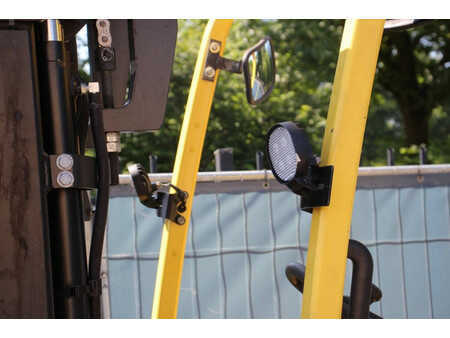 Eléctrica de 4 ruedas 2011  Hyster E4.00XL (13)