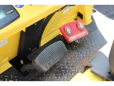 Eléctrica de 4 ruedas 2011  Hyster E4.00XL (24)