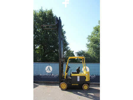 Eléctrica de 4 ruedas 2011  Hyster E4.00XL (30)