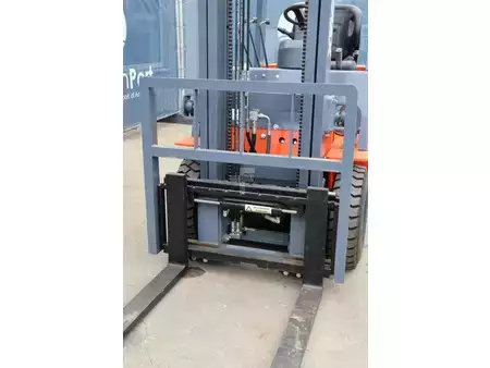 Chariots élévateurs diesel 2023  Vmax CPCD20 (10)