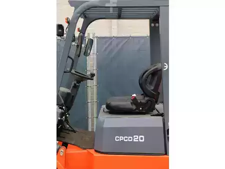 Chariots élévateurs diesel 2023  Vmax CPCD20 (16)