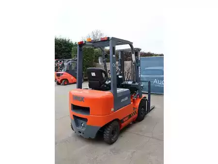 Chariots élévateurs diesel 2023  Vmax CPCD20 (5)