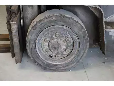 Dieseltruck 2001  TCM FHD36Z9 (13)