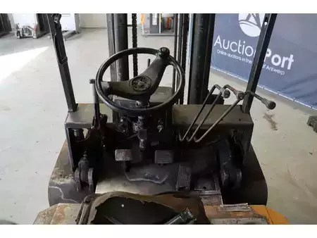 Dieseltruck 2001  TCM FHD36Z9 (18)