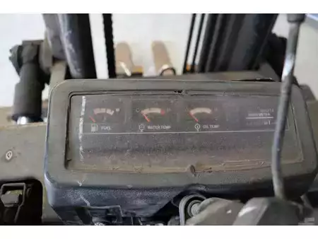 Dieseltruck 2001  TCM FHD36Z9 (25)