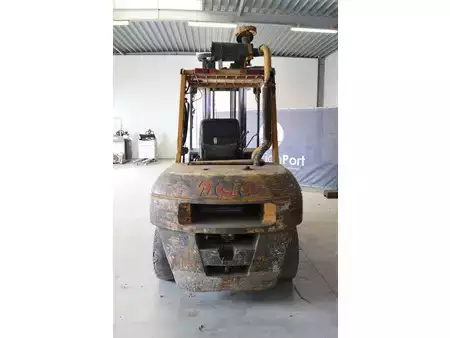 Dieseltruck 2001  TCM FHD36Z9 (4)