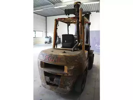 Dieseltruck 2001  TCM FHD36Z9 (5)
