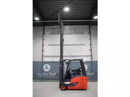 Elektrisk- 4 hjul 2014  Linde E16H-02 (28)