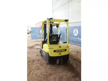 Carrelli elettrici 4 ruote 2017  Hyster J2.0XNT LWB (4)