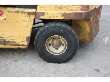 Carrelli elevatori diesel 1990  Hyster H3.00XL (13)