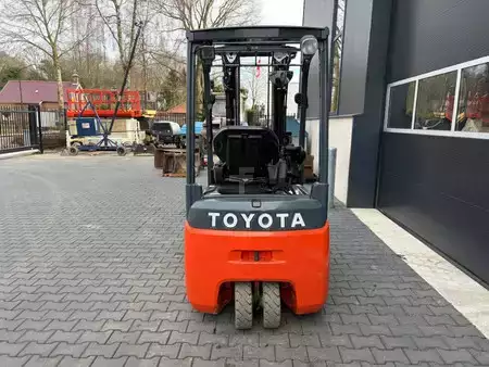 Electric - 4 wheels 2017  Toyota 8FBEK16T (4)