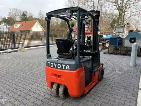 Electric - 4 wheels 2017  Toyota 8FBEK16T (5)