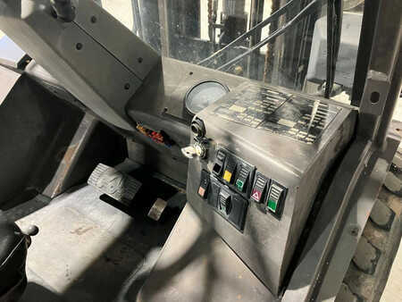 Terénní vysokozdvižný vozík 2007  Manitou MH 20-4T Buggie (9)