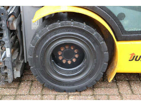 Carrelli elevatori GPL 2020  Jungheinrich TFG 435s (13)