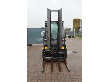 Carrelli elevatori GPL 2020  Jungheinrich TFG 435s (8)