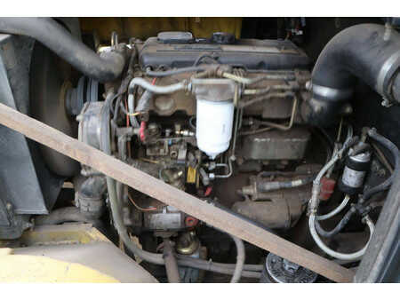 Dieseltrukki 2004  Hyster H7.00XL (36)