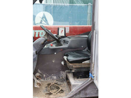 Teleskoptruck fast bom 2011  Manitou MT625 (27)