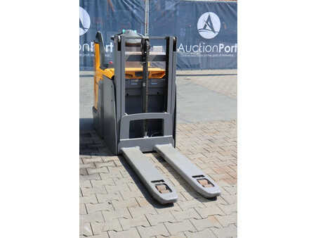 Apilador eléctrico 2018  Jungheinrich ERD 220 (6)