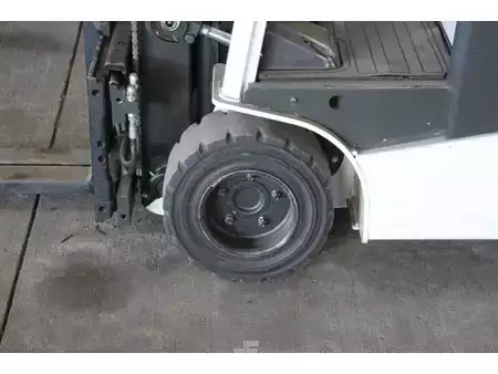 Elektrisk- 4 hjul 2015  Unicarriers AG1N1L18Q (14)