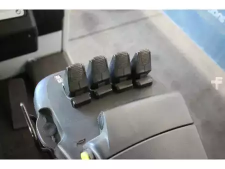 Elektrisk- 4 hjul 2015  Unicarriers AG1N1L18Q (25)