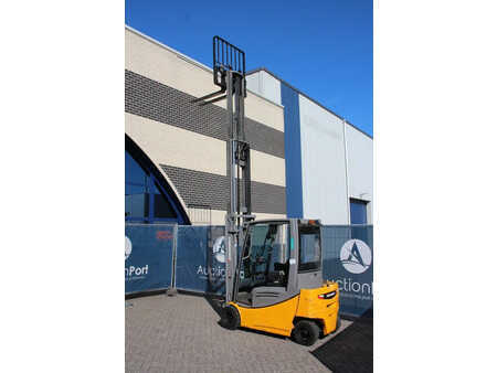 Elektro 4 Rad 2017  Jungheinrich EFG 320 (33)