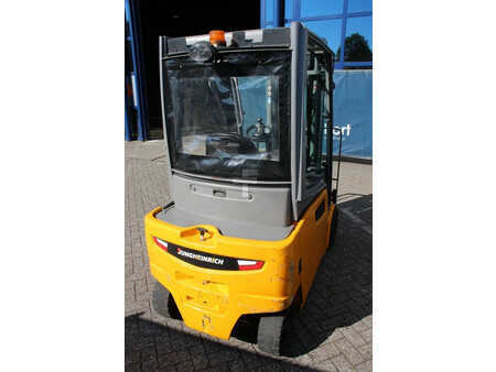 Elektro 4 Rad 2017  Jungheinrich EFG 320 (5)